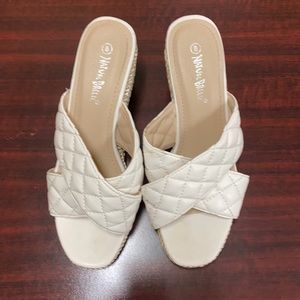 White Wedges